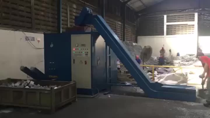 Machine de fabrication de blocs en aluminium