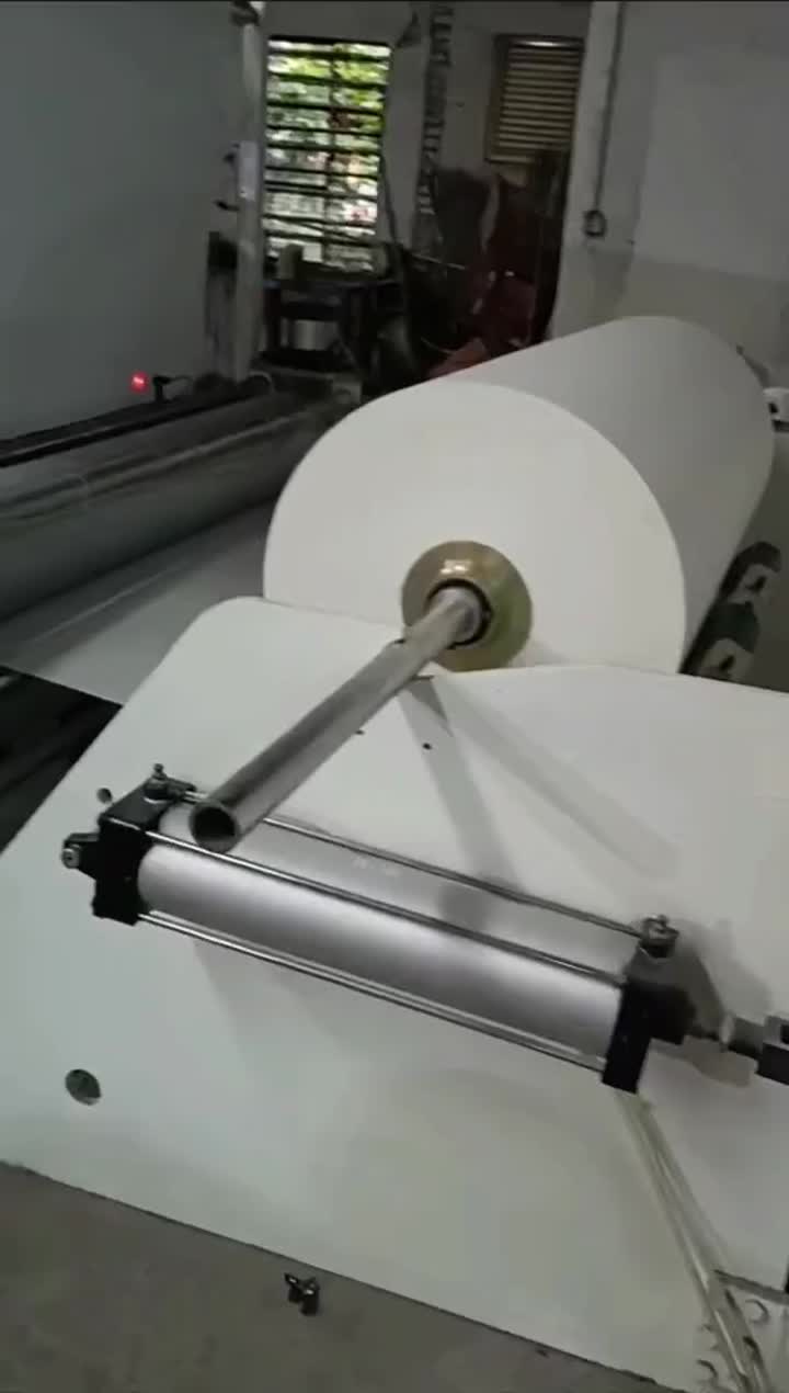 Paper towel machine