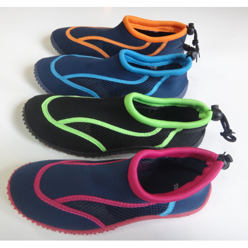 Aqua shoes with good quality.Welcome to order.
