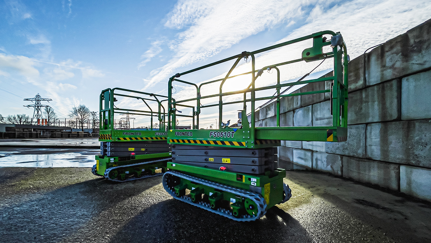 Crawler Type Scissor Lift