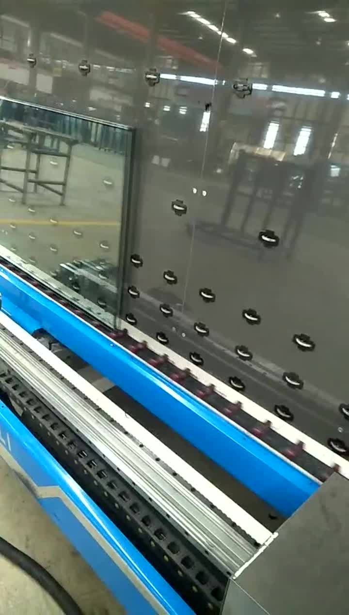 Double glazing sealing machine.mp4