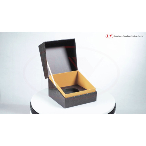 Cardboard Packaging Perfume Gift Box Made in China 