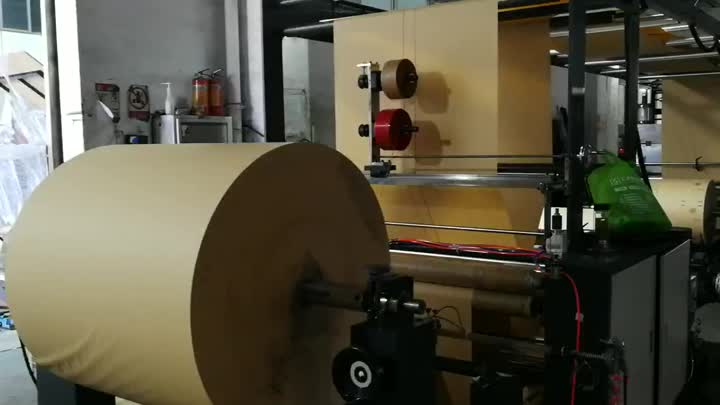 Pressed bubble mailer machine