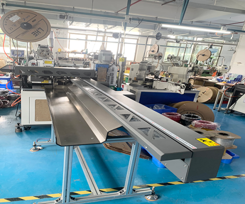 Fully automatic double-head wire cutting machine put into use