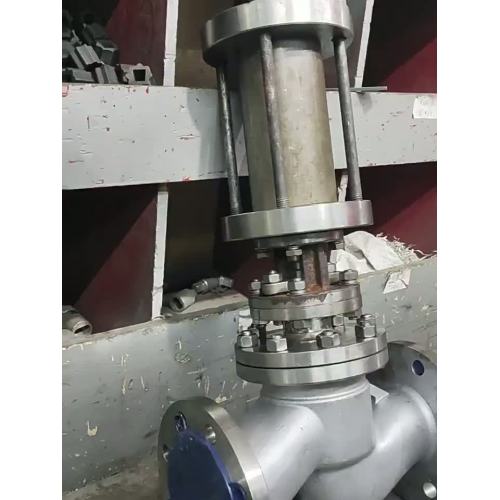 Supapă cu glob acționată hidraulic