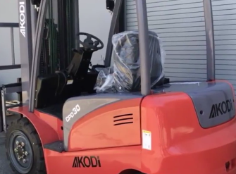 Electric Forklift - Cascade Side Shift and Fork Positioner 