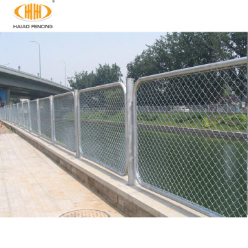 Ten Chinese Galvanized Chain Link Fence Suppliers Popular in European and American Countries