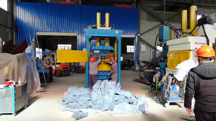 vertical clothes textile baler