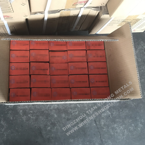 Galvanized Roofing Nails in 20kg Carton Box