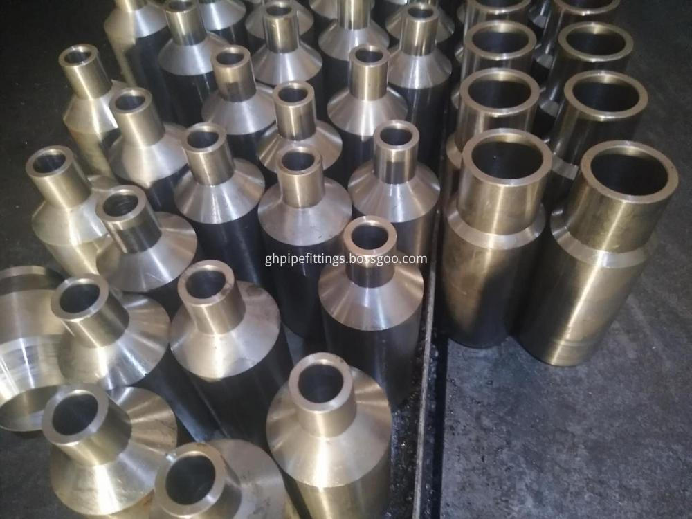Geschmiedete Beschläge Forged Fittings