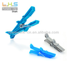 PP Shark shape plastic locking clips