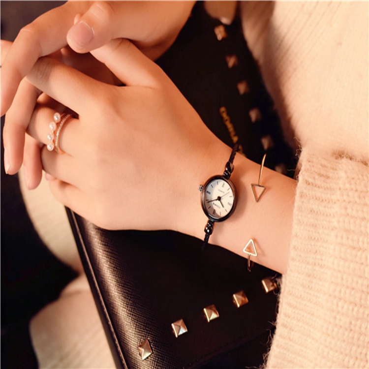 Small Gold Bangle Bracelet Luxury Watches Stainless Steel Retro Ladies Quartz Wristwatches Fashion Casual Women Dress Watch