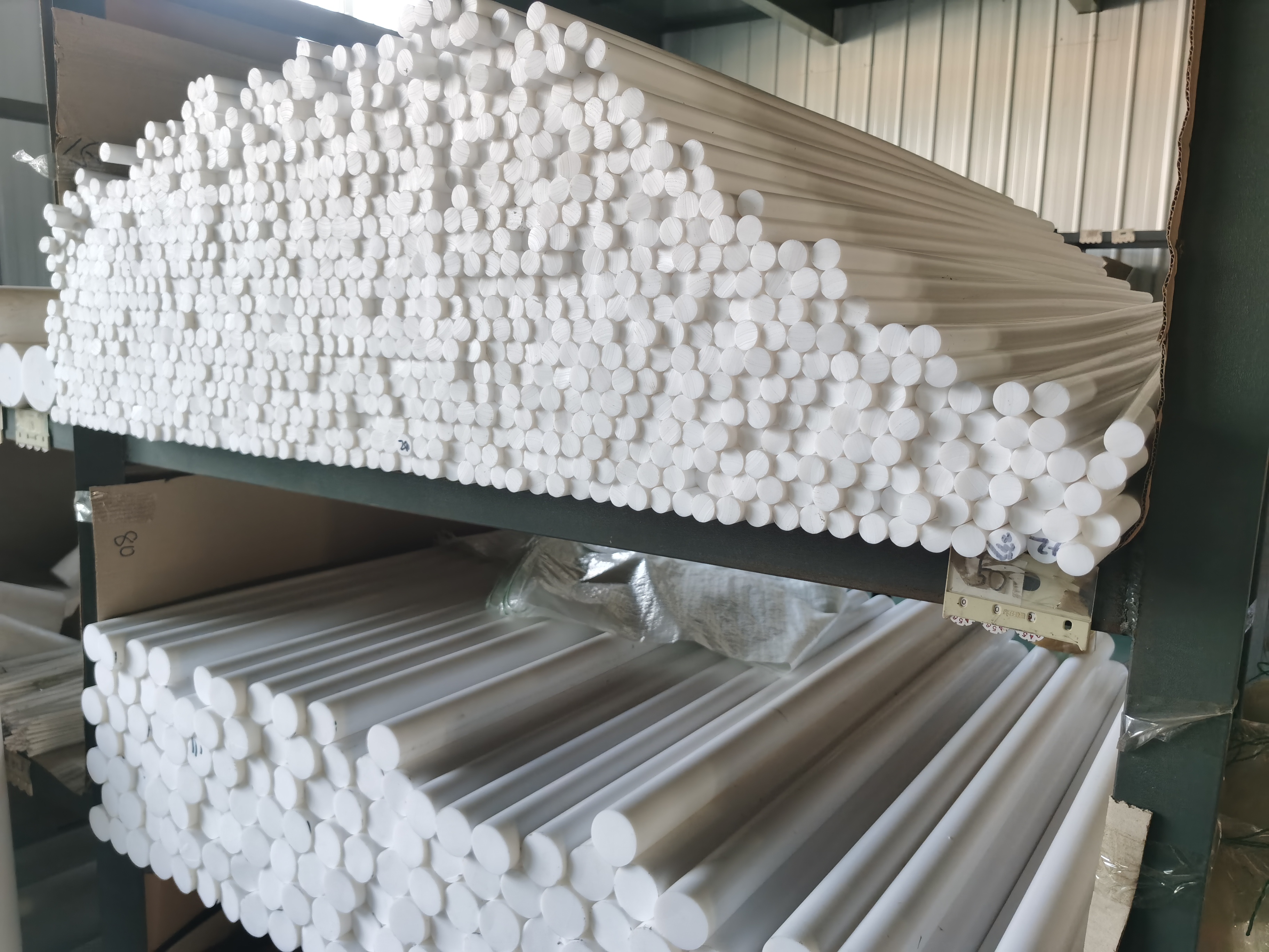 Factory Directly Supply High Temperature Resistance Moulding Ptfe Rod For Equipment Manufacturers