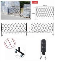 movable barrier/temporary traffic barrier/steel traffic barrier/road gate/folding traffic barrier/retractable traffic barrier