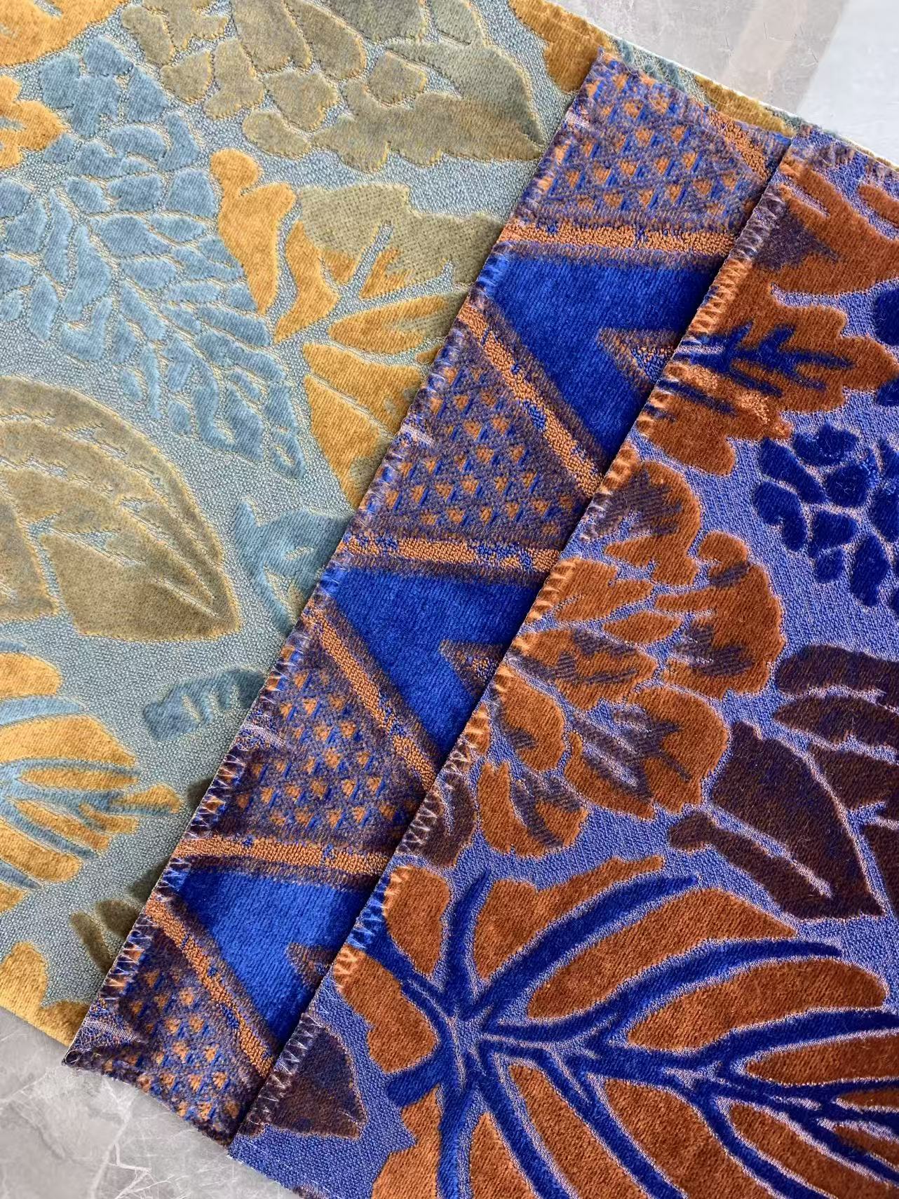 منسوجات اثاثه یا لوازم داخلی upholstery textiles