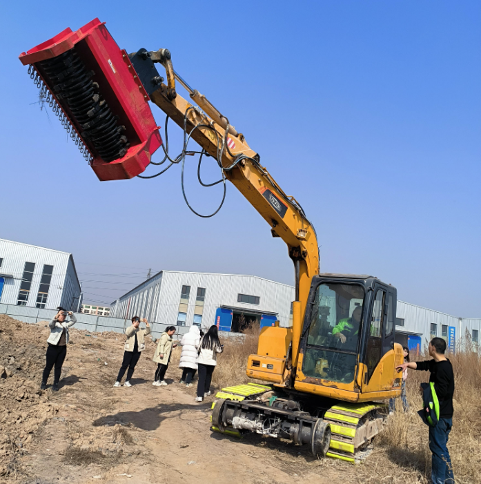 Hydraulic Excavator Forestry Mulcher High Efficiency Wood Chipper Shredder Mulcher Crusher
