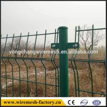 curvy welded wire mesh fence panel