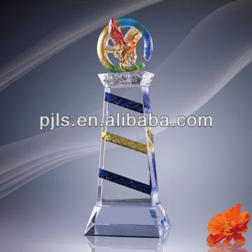 New style crystal trophy in dubai symbolic tall trophy