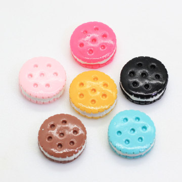 Flatback Mini Sandwich Kekse Dessert Form Harz Cabochon 100pcs / bag DIY Artikel Weihnachtsfeier Ornamente Nette Charms