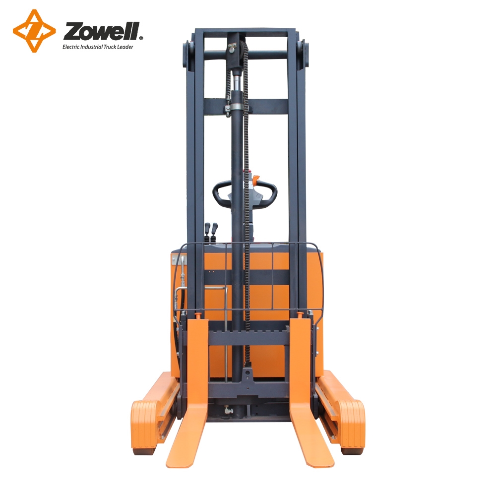 XRA12 Zowell reach stacker stand on