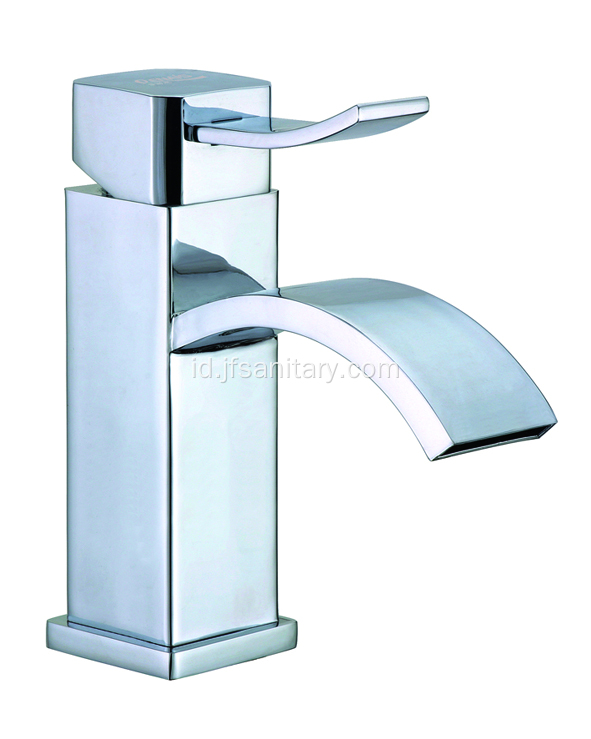 Lubang tunggal Kuningan Vanity Basin Mixer Faucet