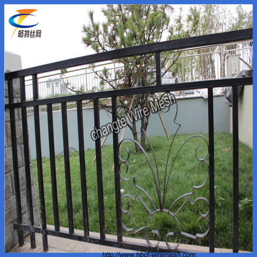 Wholesale Powder Coated Heat Treated Metal Steel Decorative Garden Fence