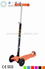 maxi scooters with four wheels