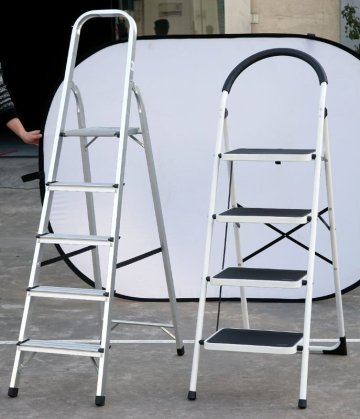 portable folding step stool