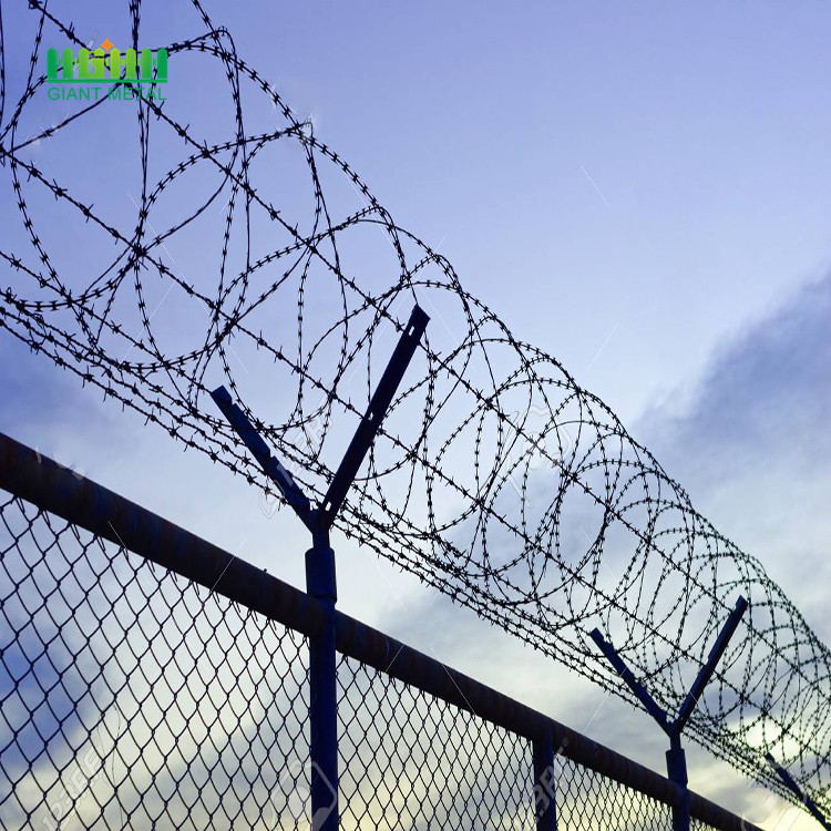 Hot sale post pvc coated fence with razor barbed wire