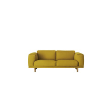 Ghế sofa kiểu 2 chỗ trong mô hình màu xám