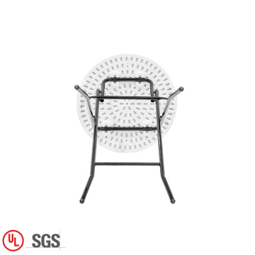 Tragbarer Klappdesign-Couchtisch und Stuhl im Innenbereich