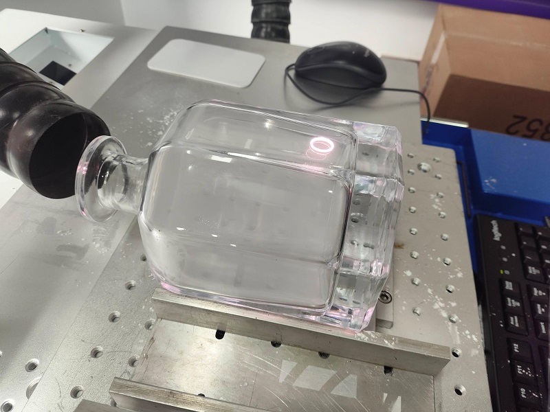 Laser Marking Demonstrates its Power! Chuke Intelligent Helps Client Overcome Precision Machining Challenges for Luxury Perfume Bottles!