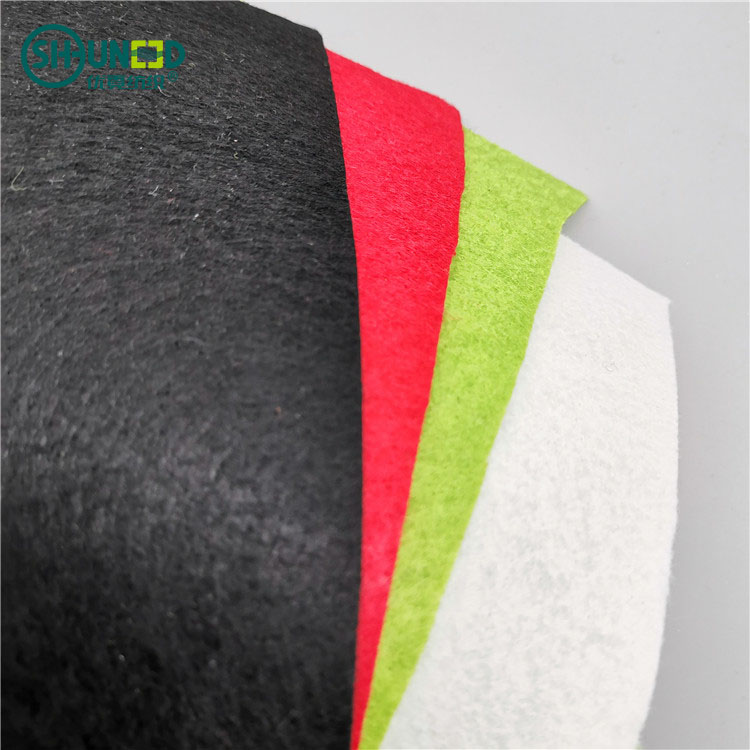 Colorful nonwoven mat felt