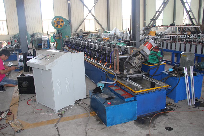 channel roll forming machine