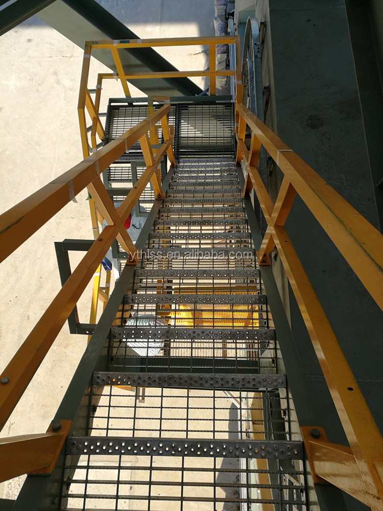 Professional manufacturer galvanized stair streads steel