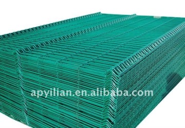 heavy gauge welded wire fence