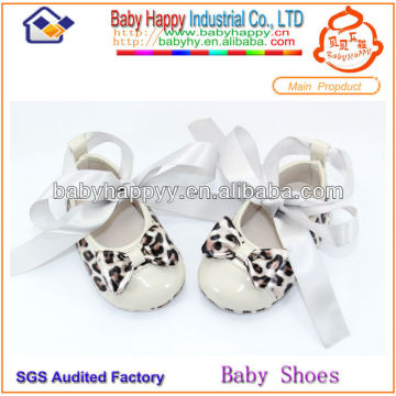 Wholesale leopard printed popular korea baby high top walking shoes