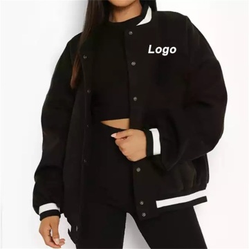 Обычная черная женская бейсбольная куртка