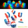 Bescon Glowing Polyédral 7pcs Set FRENCH KISS, lumineux RPG Dice Glow dans l&#39;obscurité, DND jeu de rôle dés