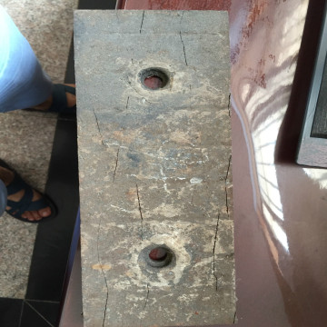 Shovels bucket chute liners