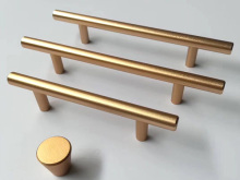 Aluminum die-cast door handle