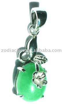 925 sterling silver pendant with jade