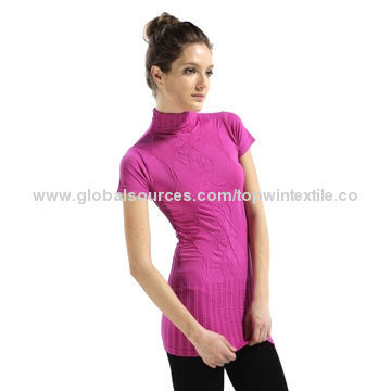 Ladies' seamless knitted tops