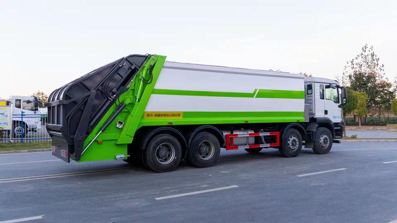 Compressed Rubbish Vehicle 5 Jpg