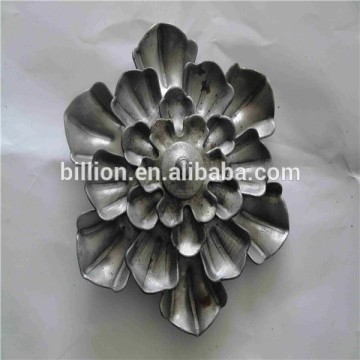 prosperous forged new iron flowers from China factory