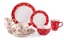 16 Piece Stoneware Dinnerware Set-Red