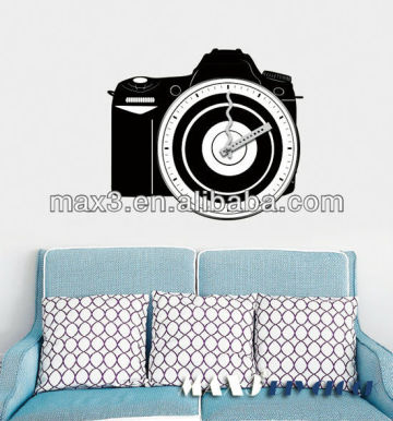 Max3 Camera Shape Specialty Wall Clock With Wall Sticker