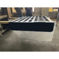 Black metalen stracking pallet