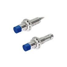 Capacitive Proximity Sensor with 8mm Range: M18 NPN PNP Sensor