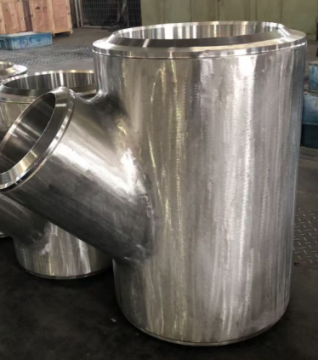 Special forged fittings of forged tee